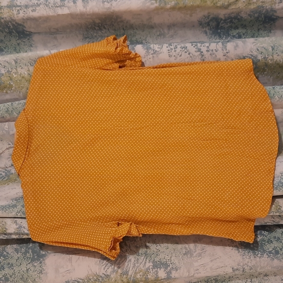 Jolt size small Blouse mustard yellow with small polka dots button up front - Picture 6 of 6